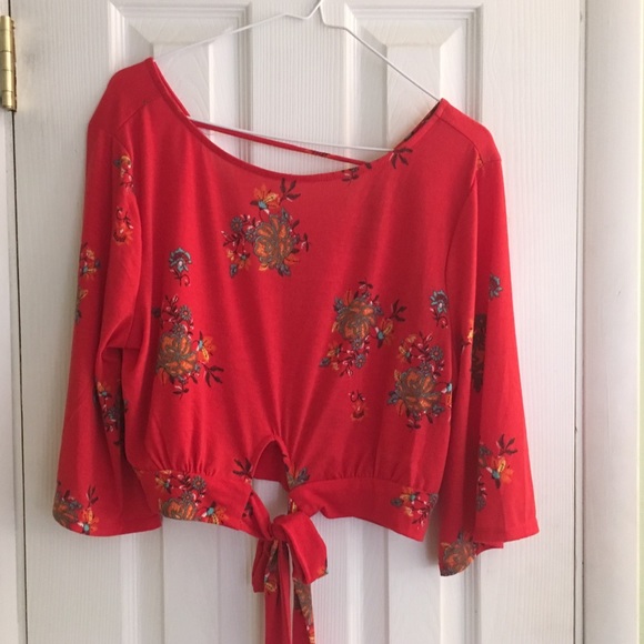 Tops | Beautiful Red Crop Top | Poshmark